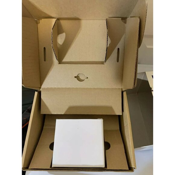 Netgear RP114 Web‎ Safe Cable DSL Router 100 Mbps 4-Port 10/100 Switch Open Box - Picture 8 of 11